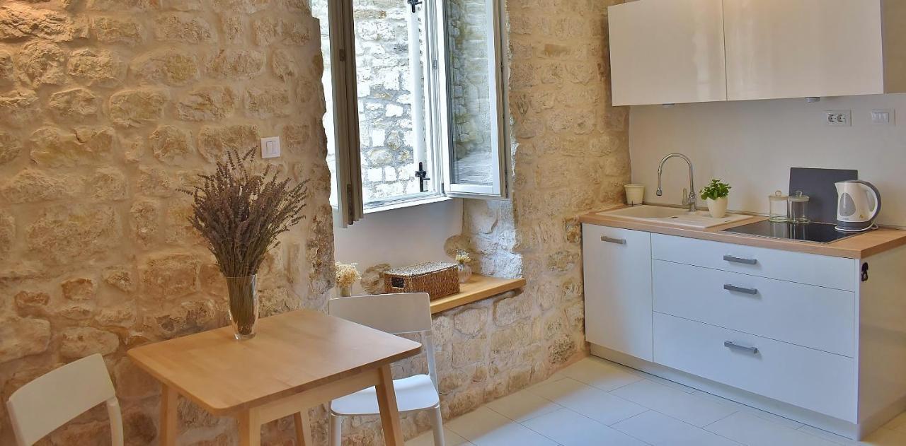 Rooms And Studio Old Town Rab Town Zewnętrze zdjęcie